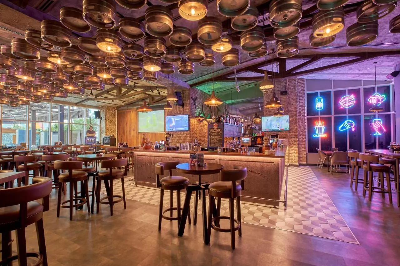Citymax Hotel Business Bay Дубай 4*,